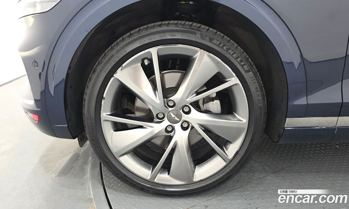 Genesis GV70 фото 4