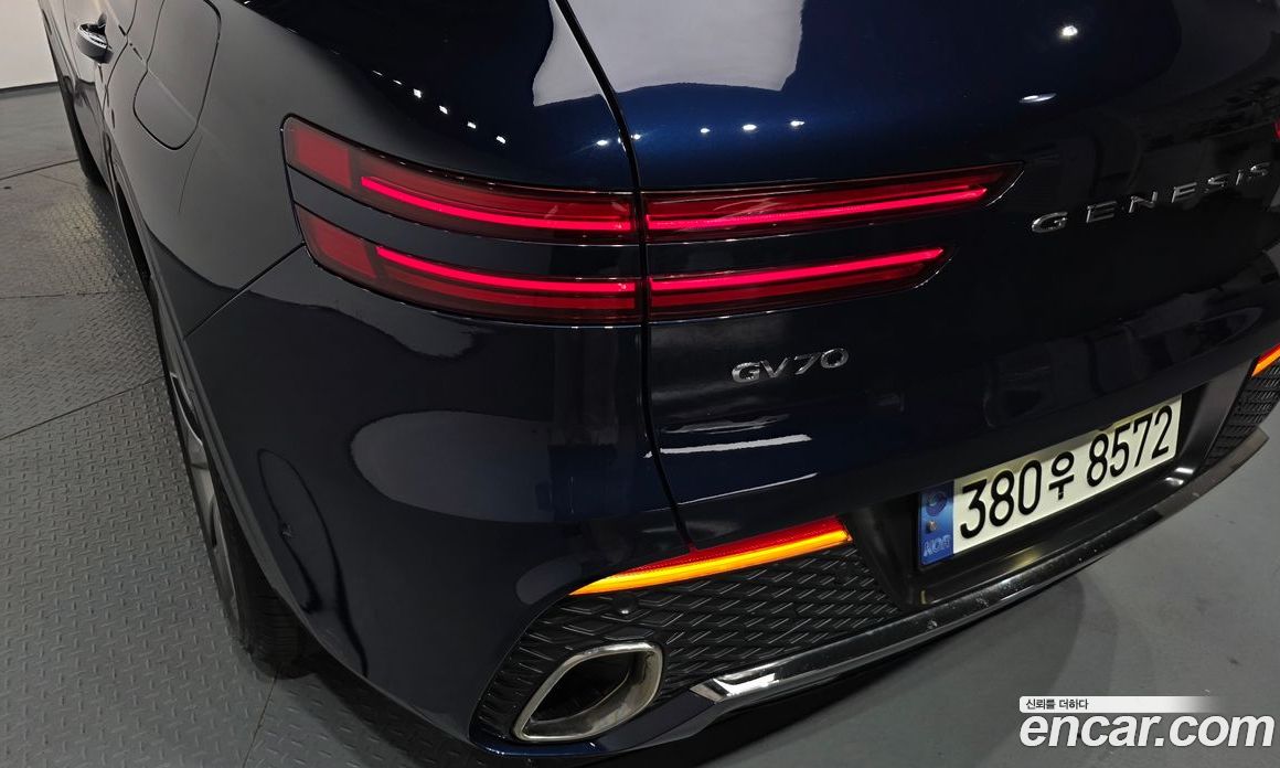 Genesis GV70 фото 23