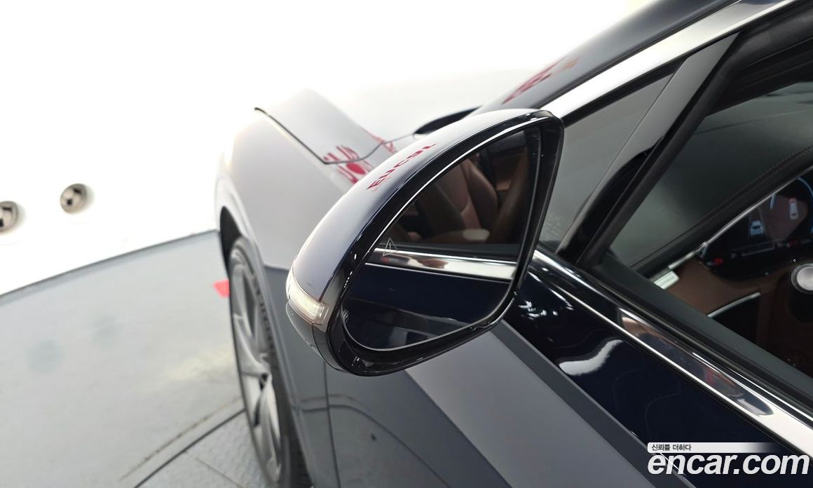 Genesis GV70 фото 38