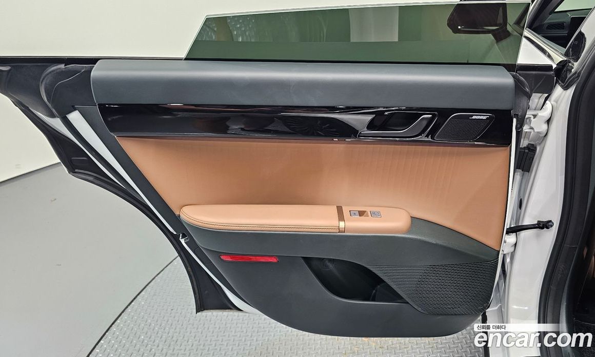Hyundai Grandeur (GN7) фото 25