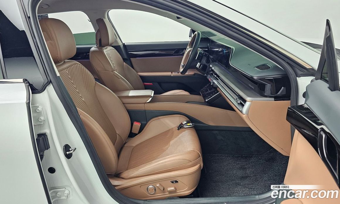 Hyundai Grandeur (GN7) фото 26