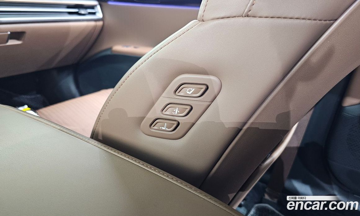Hyundai Grandeur (GN7) фото 30