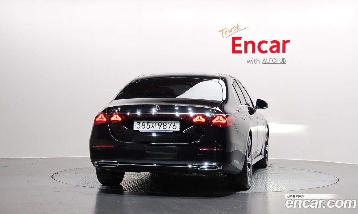 Mercedes-Benz E-Class W214 фото 3
