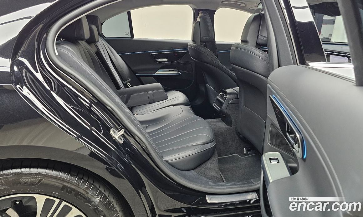 Mercedes-Benz E-Class W214 фото 10