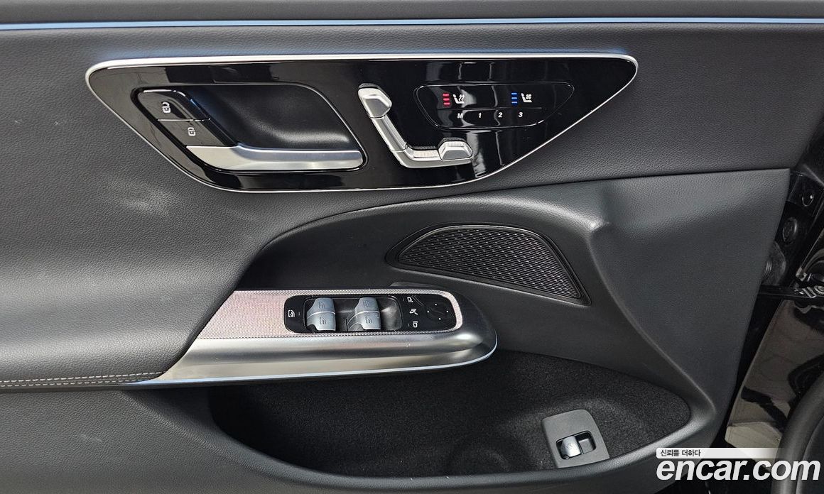 Mercedes-Benz E-Class W214 фото 17
