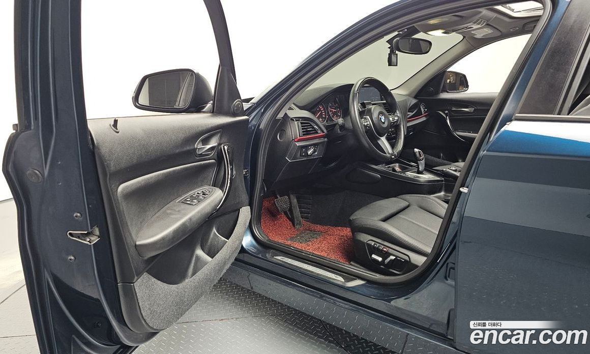 BMW 1-Series (F20) фото 10