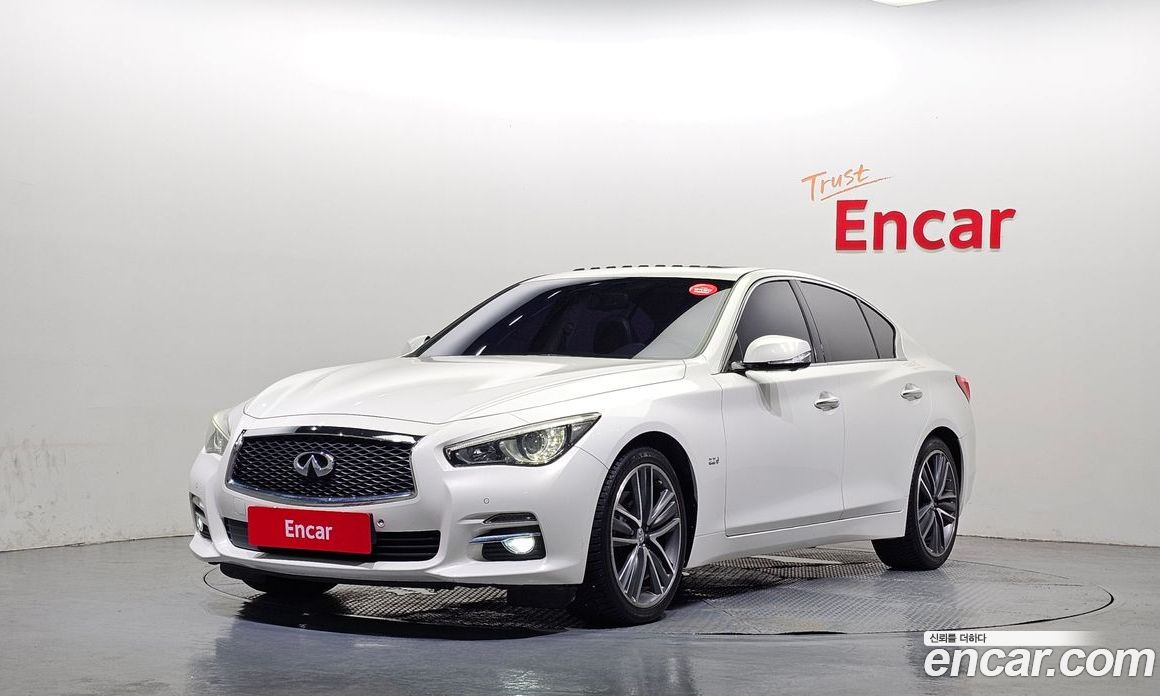 Infiniti Q50 з Кореї