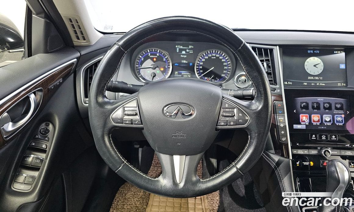 Infiniti Q50 фото 15