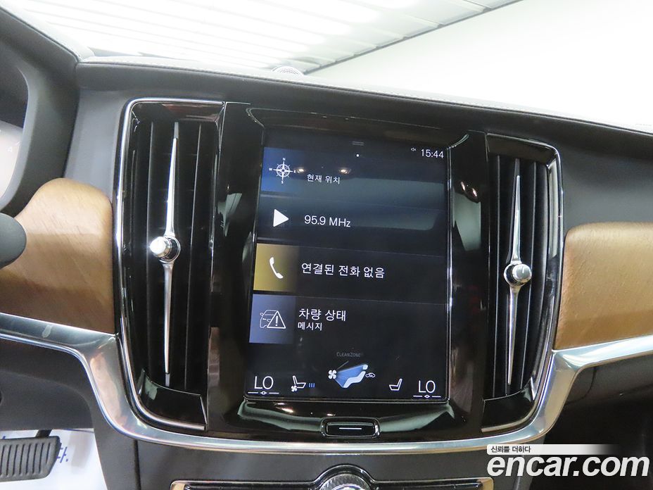 Volvo S90 фото 13