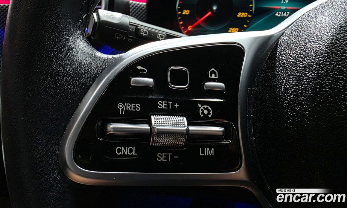 Mercedes-Benz A-Class W177 фото 8