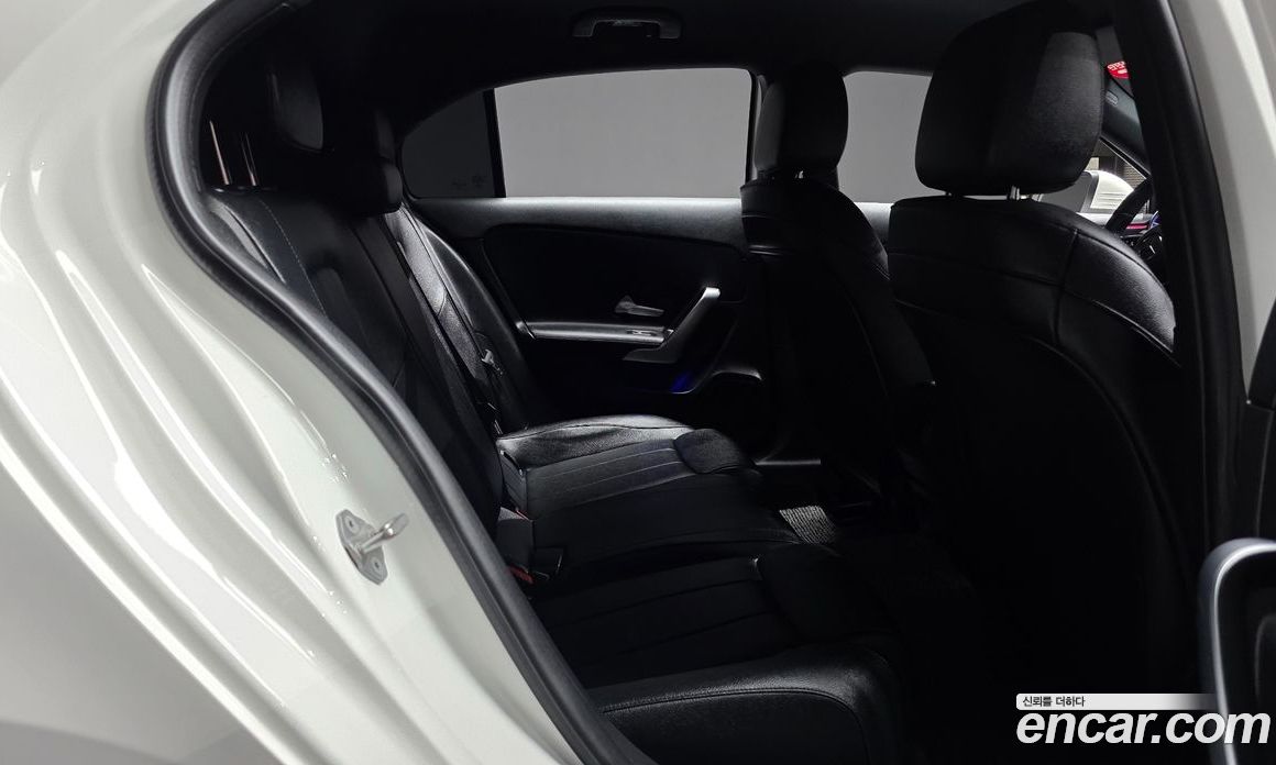 Mercedes-Benz A-Class W177 фото 19