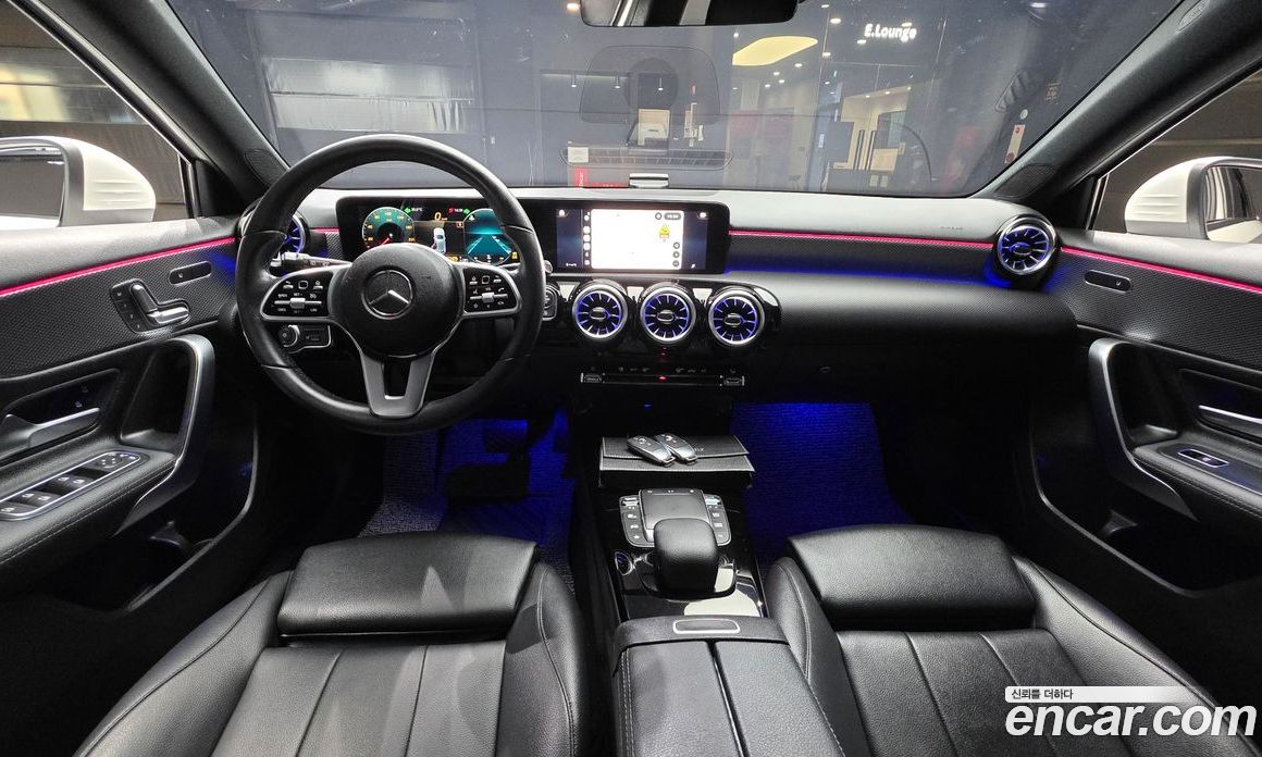 Mercedes-Benz A-Class W177 фото 21
