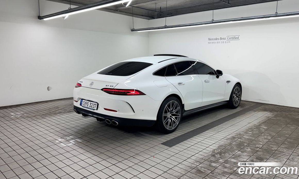Mercedes-Benz AMG GT фото 2