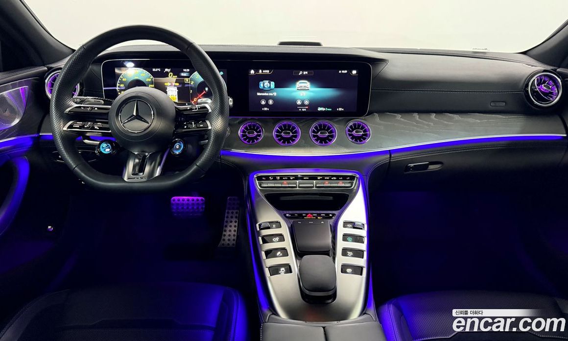 Mercedes-Benz AMG GT фото 7