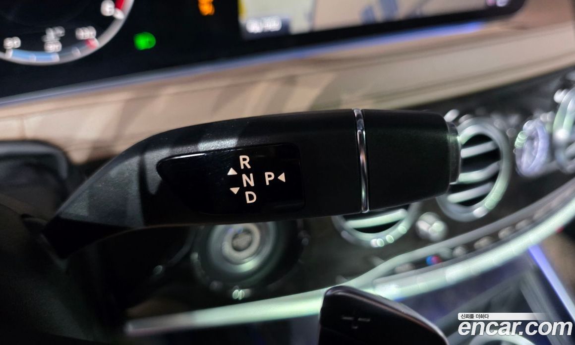 Mercedes-Benz S-Class W222 фото 9