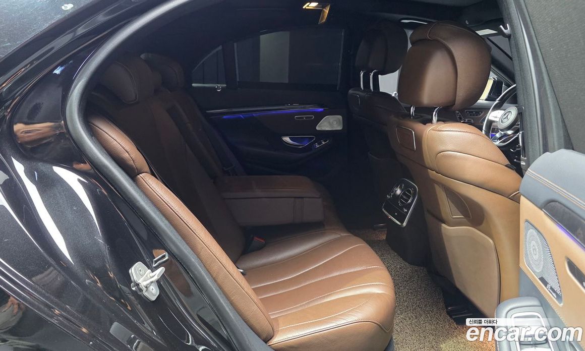 Mercedes-Benz S-Class W222 фото 12