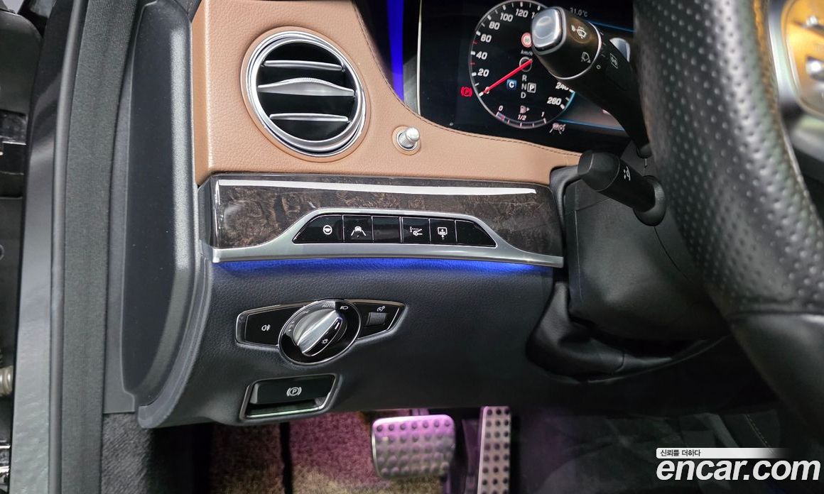 Mercedes-Benz S-Class W222 фото 16