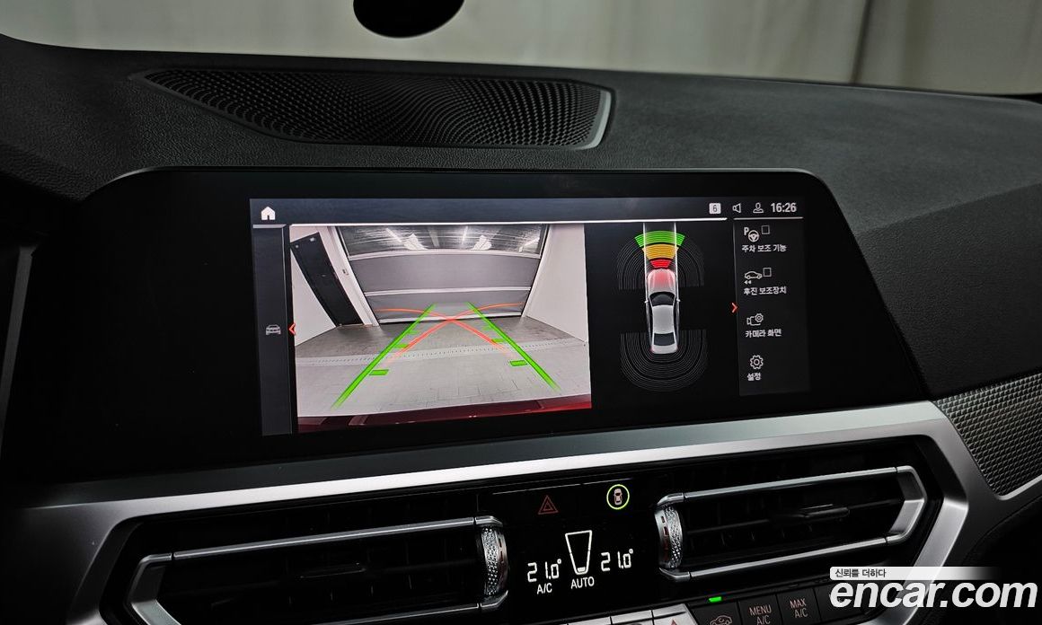BMW 3-Series (G20) фото 14