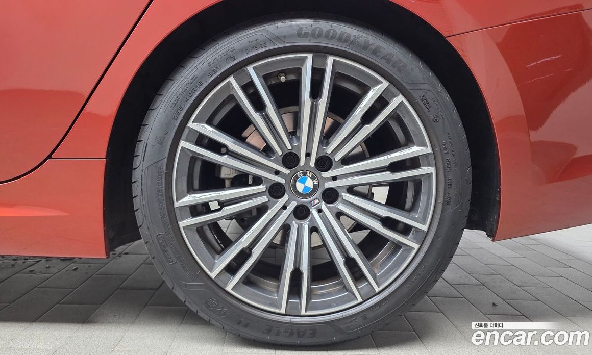 BMW 3-Series (G20) фото 21
