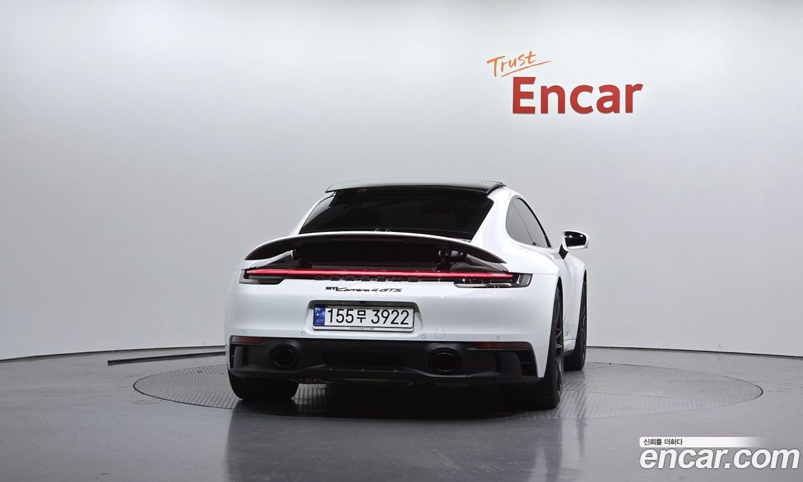 Porsche 911 (992) фото 3
