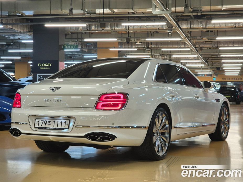 Bentley Flying Spur 3rd Gen фото 4