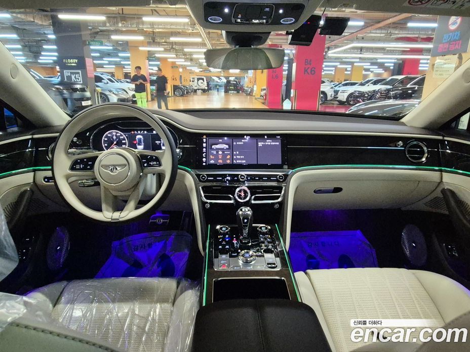 Bentley Flying Spur 3rd Gen фото 7