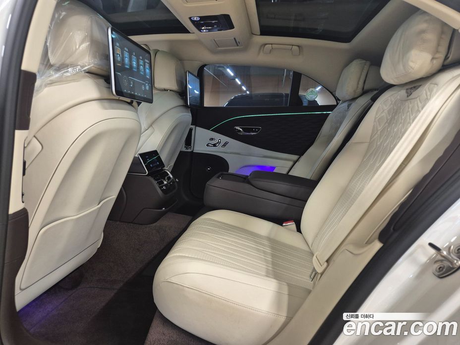 Bentley Flying Spur 3rd Gen фото 13