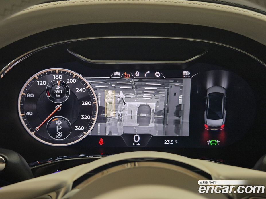 Bentley Flying Spur 3rd Gen фото 17