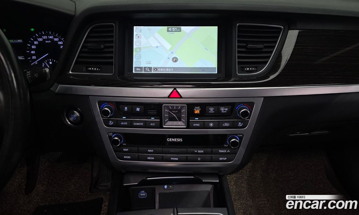 Genesis G80 фото 12