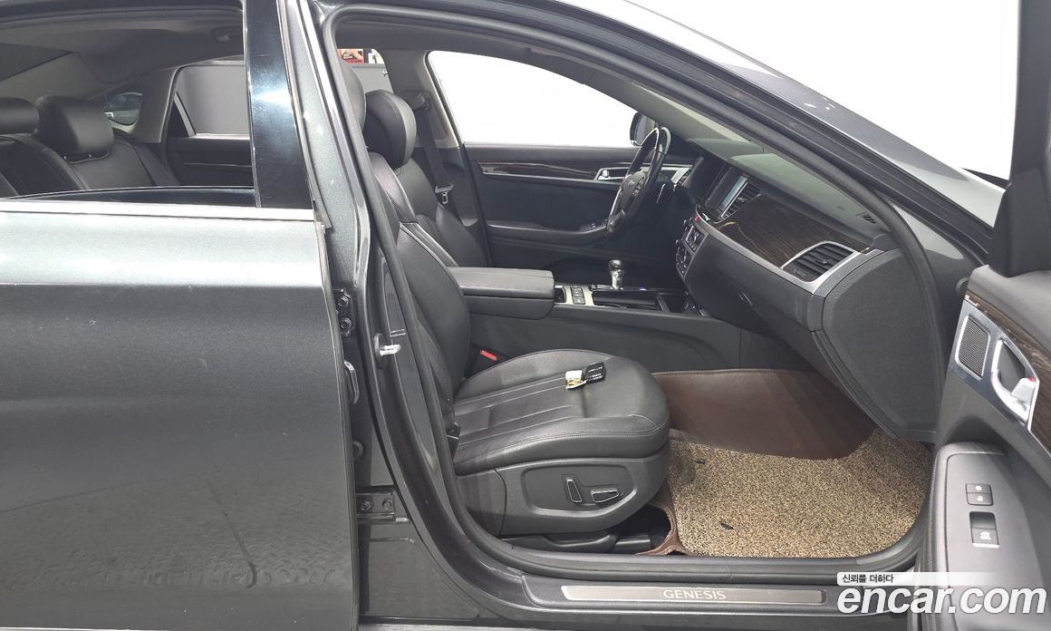 Genesis G80 фото 26