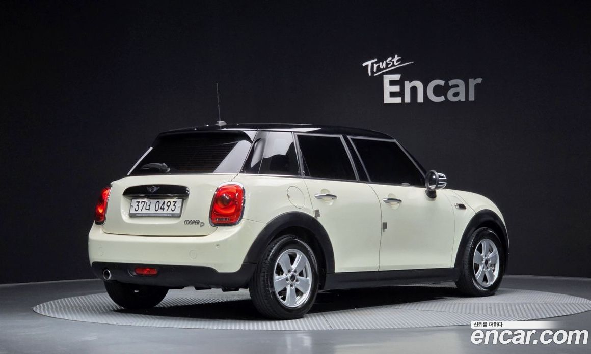 Mini Cooper D фото 2