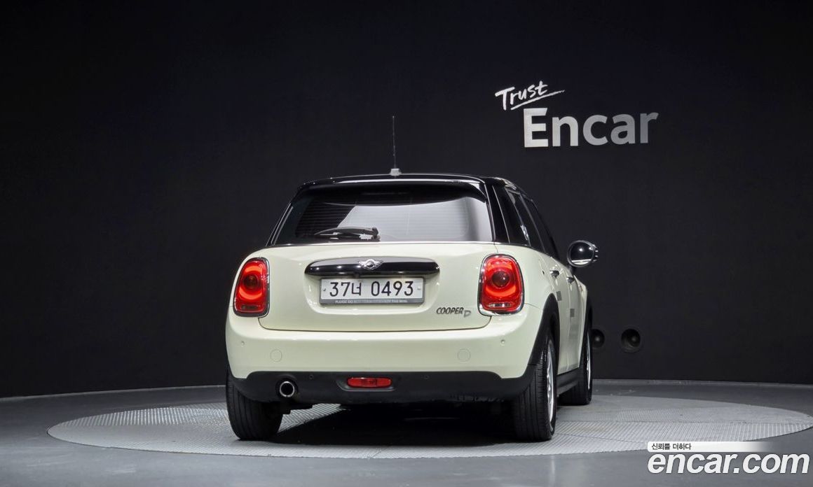 Mini Cooper D фото 4
