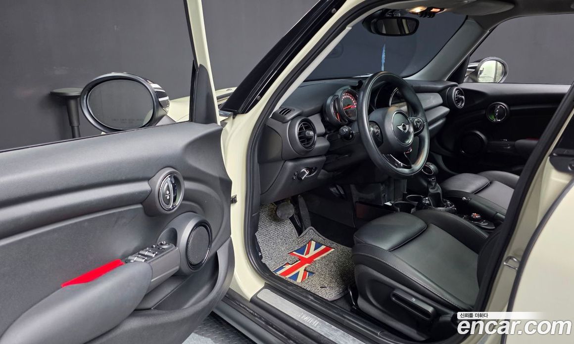 Mini Cooper D фото 10