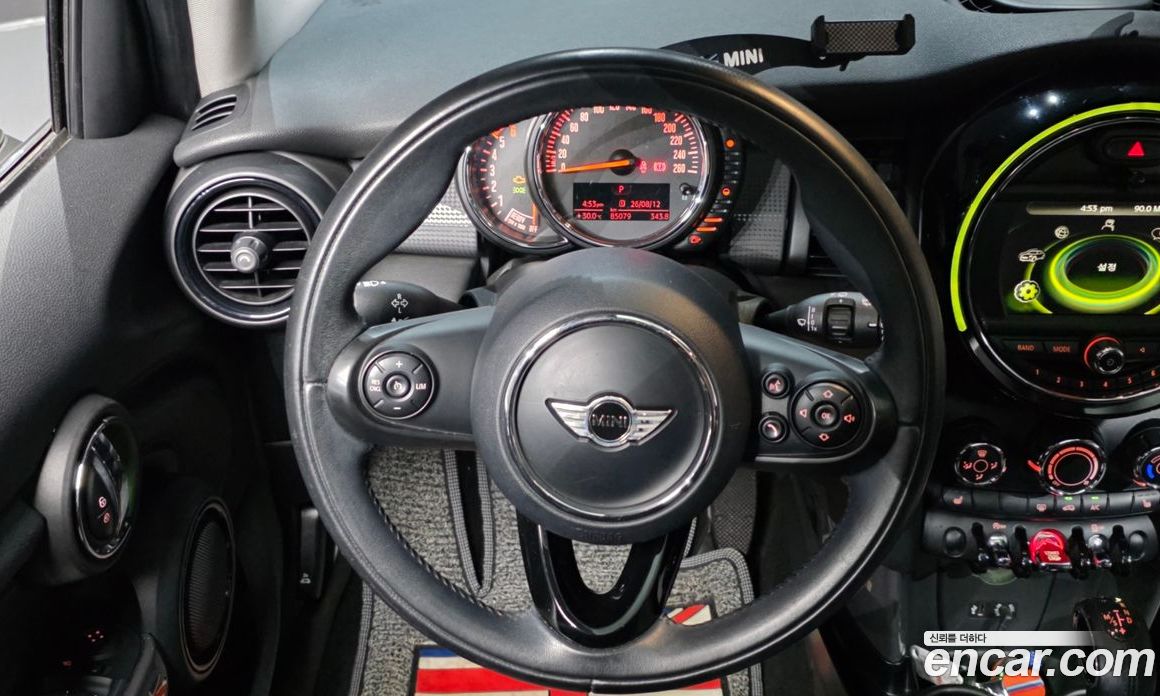 Mini Cooper D фото 13