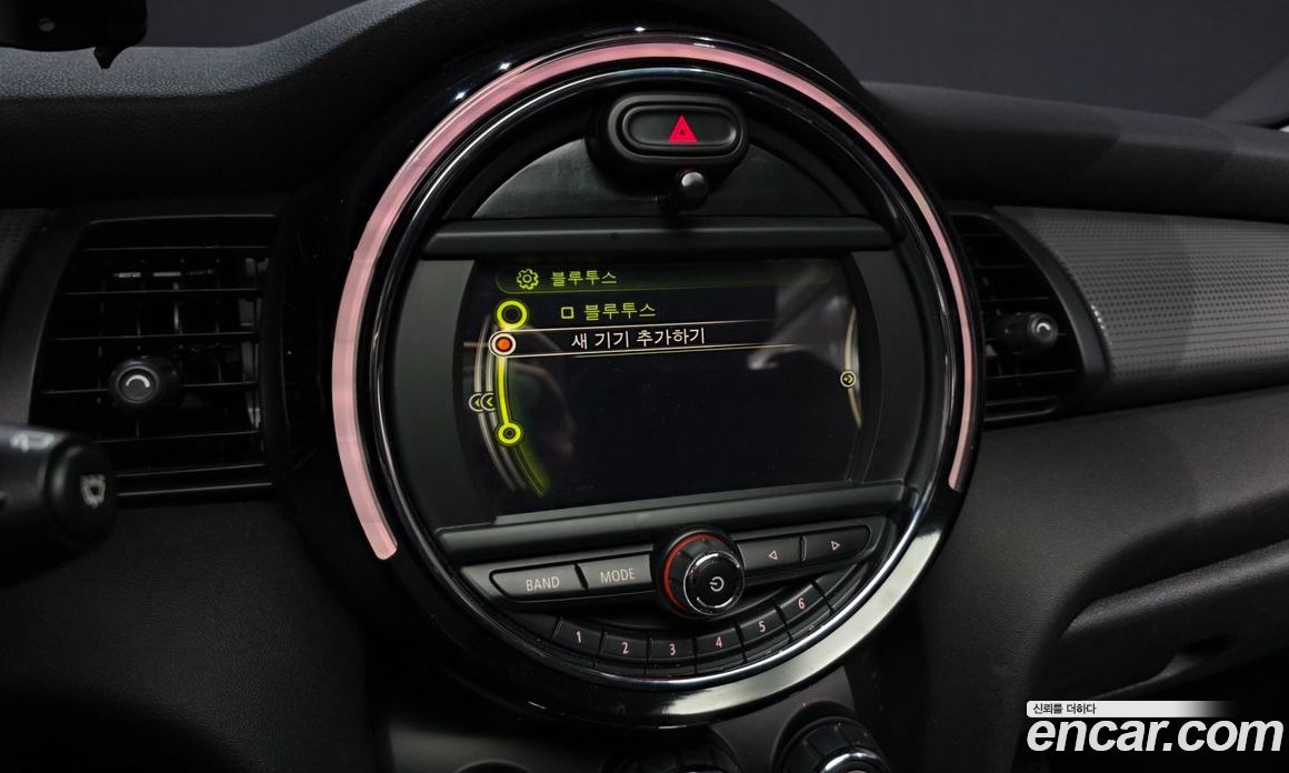 Mini Cooper D фото 16