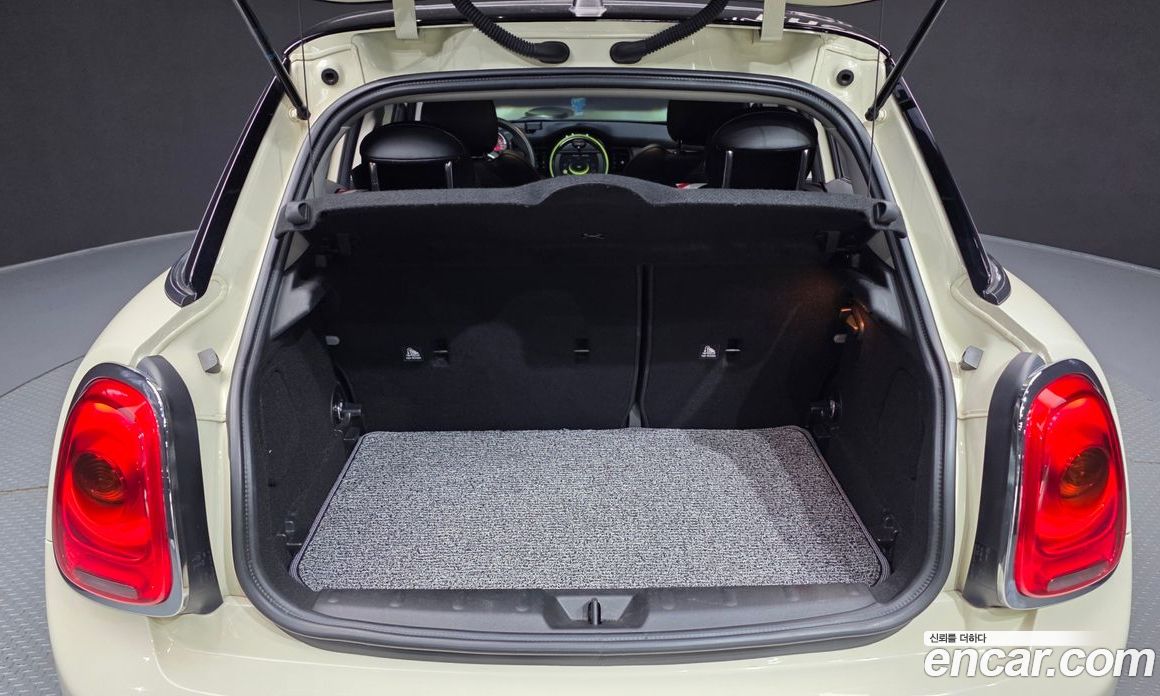 Mini Cooper D фото 20