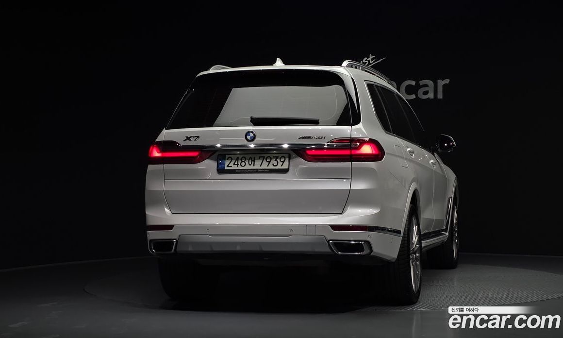 BMW X7 (G07) фото 4