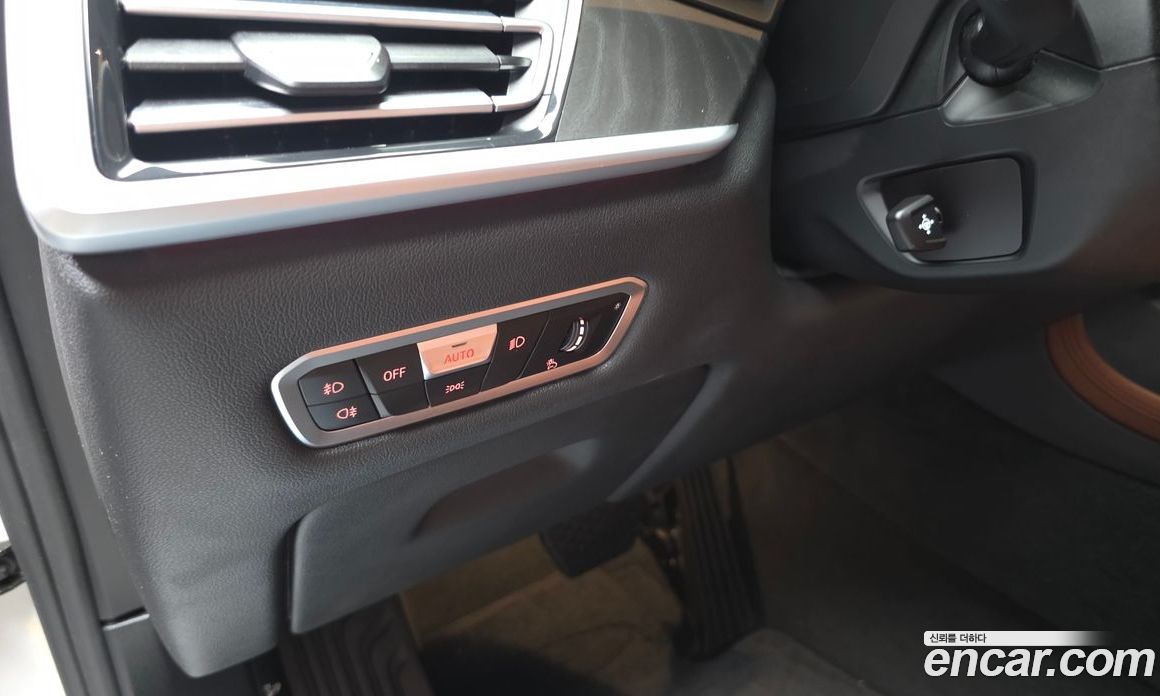 BMW X7 (G07) фото 27