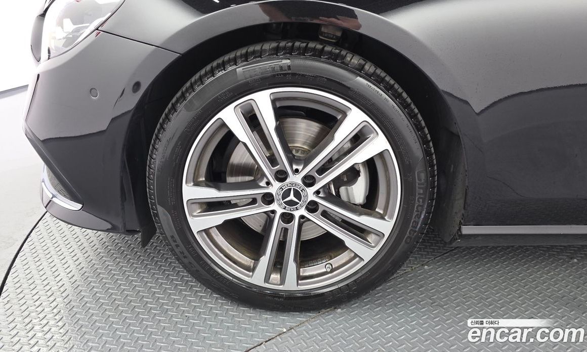 Mercedes-Benz E-Class W213 фото 5