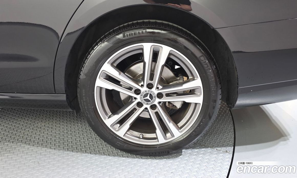 Mercedes-Benz E-Class W213 фото 21