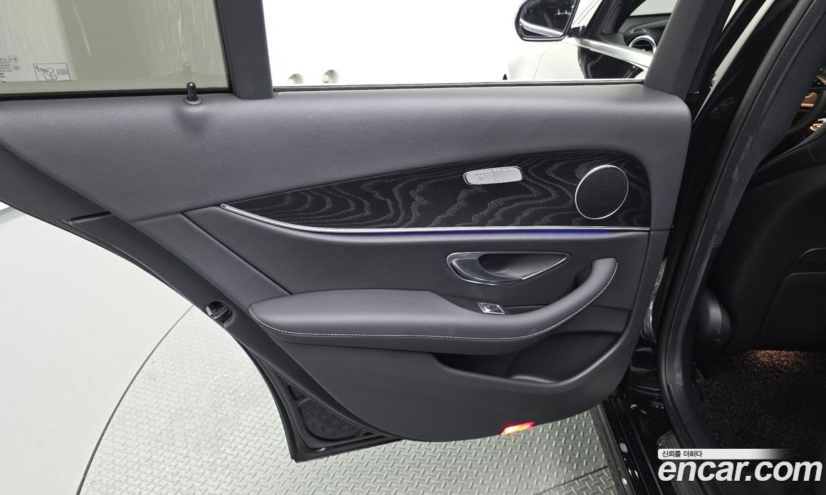 Mercedes-Benz E-Class W213 фото 25