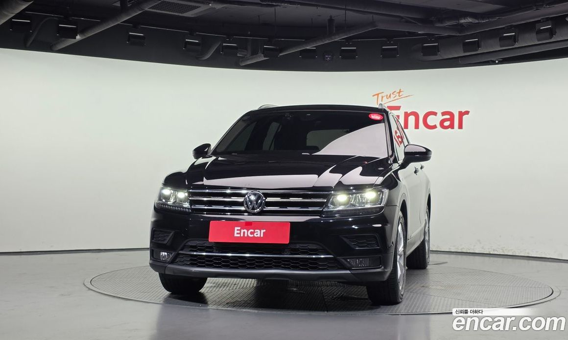 Volkswagen Tiguan 2nd Gen фото 3