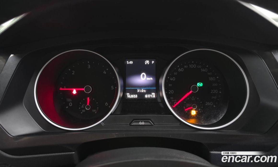 Volkswagen Tiguan 2nd Gen фото 8