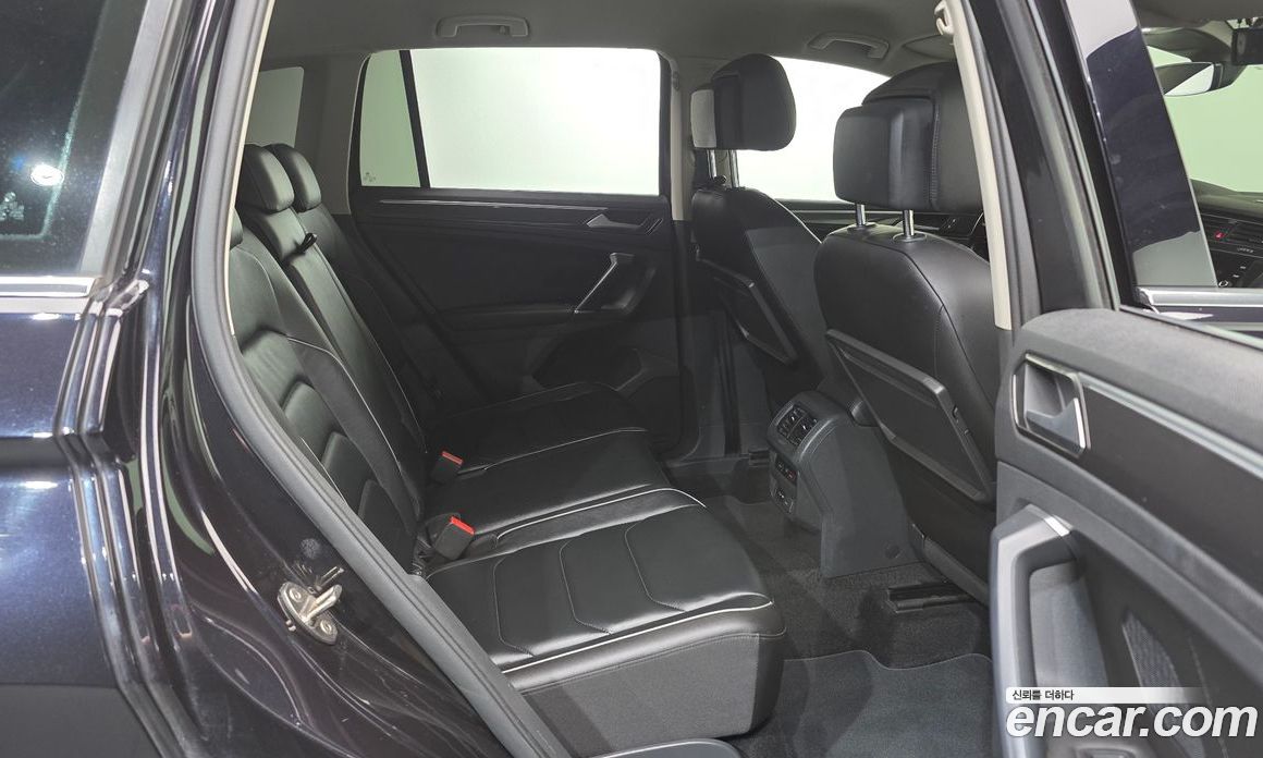 Volkswagen Tiguan 2nd Gen фото 12