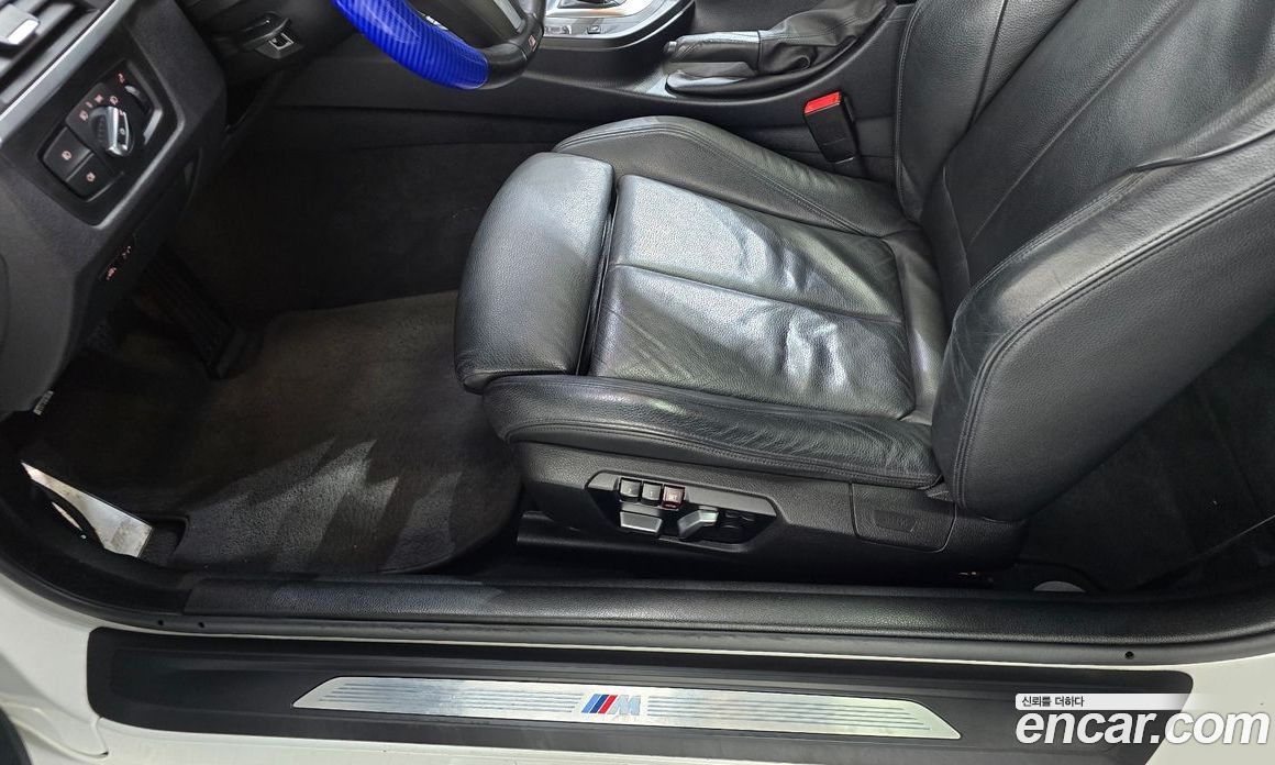 BMW 4-Series (F32) фото 19