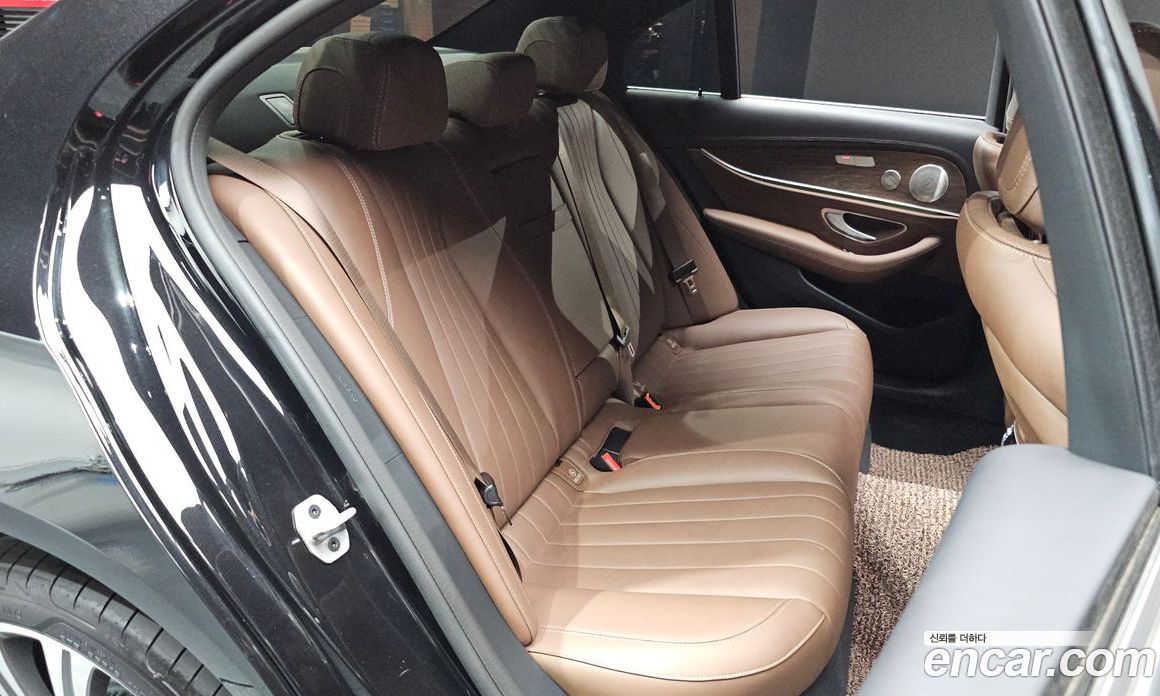 Mercedes-Benz E-Class W213 фото 11