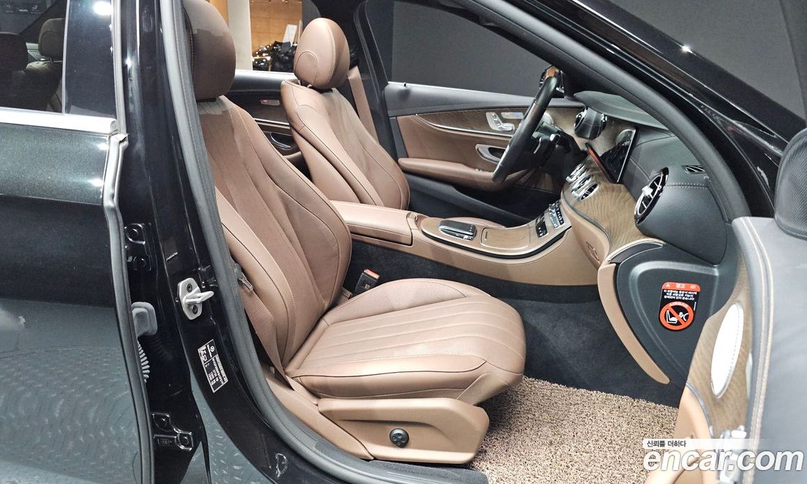 Mercedes-Benz E-Class W213 фото 12