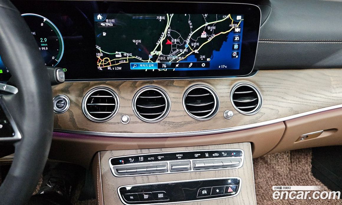 Mercedes-Benz E-Class W213 фото 16