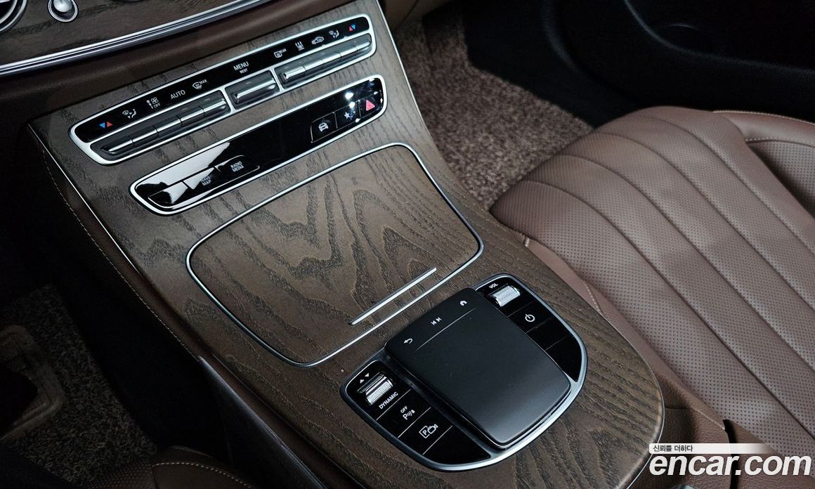 Mercedes-Benz E-Class W213 фото 17