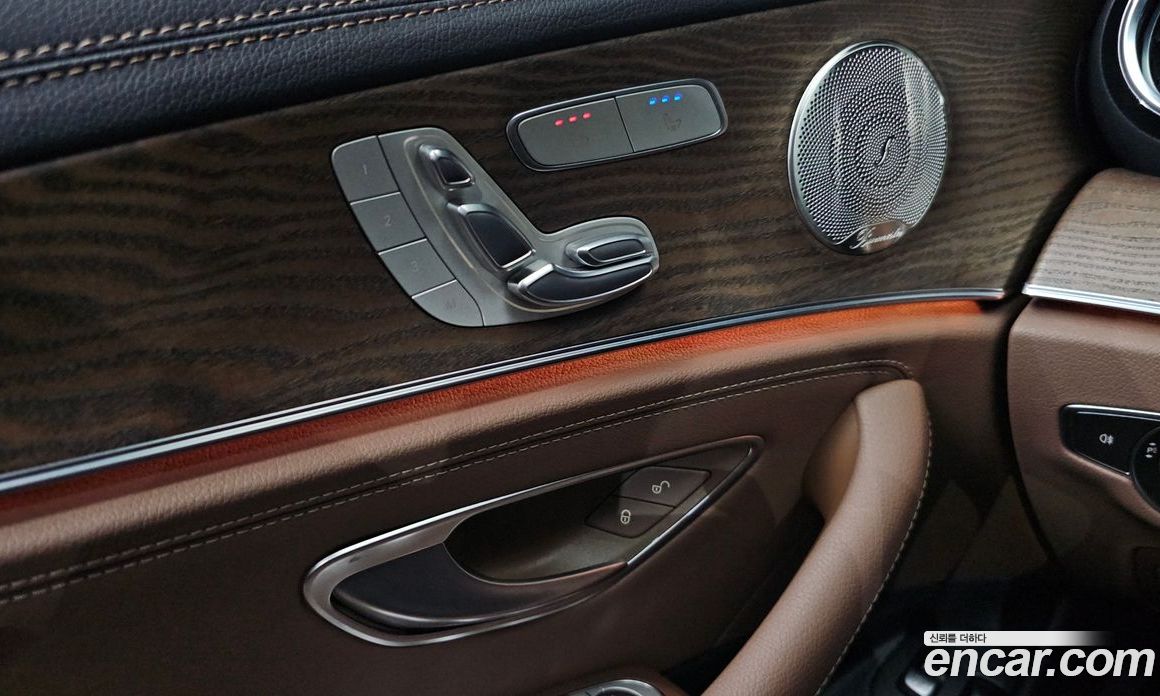 Mercedes-Benz E-Class W213 фото 18